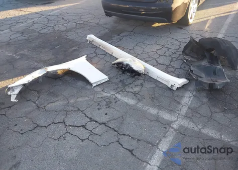 2013 Infiniti G37 Journey z USA, uszkodzony, nr VIN JN1CV6AP0DM711938